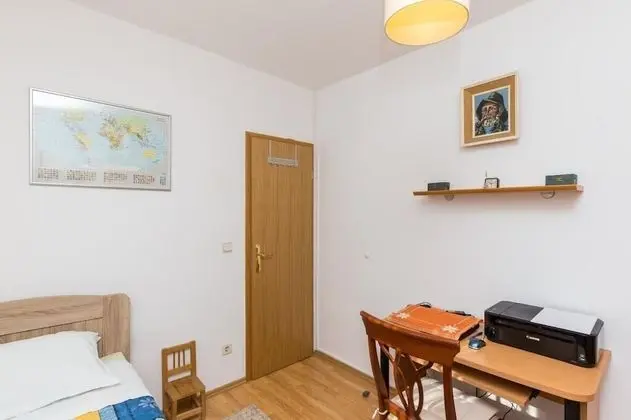 Apart Daire (Two Bedroom Apartment with Balcony)