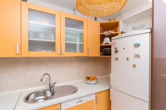 Apart Daire (Two Bedroom Apartment with Balcony)