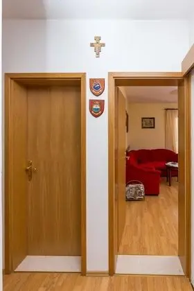 Apart Daire (Two Bedroom Apartment with Balcony)