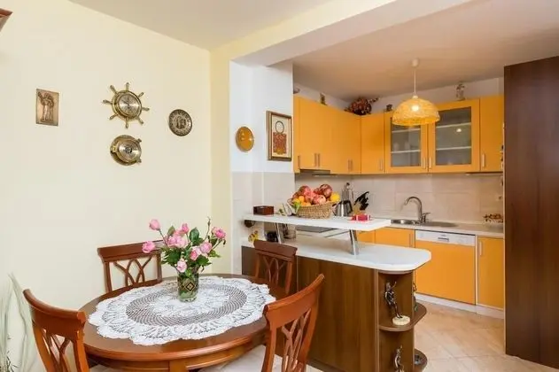 Apart Daire (Two Bedroom Apartment with Balcony)