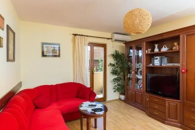 Apart Daire (Two Bedroom Apartment with Balcony)