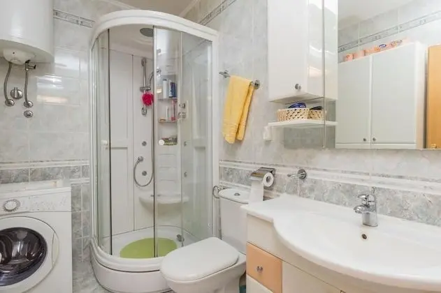 Apart Daire (Two Bedroom Apartment with Balcony)