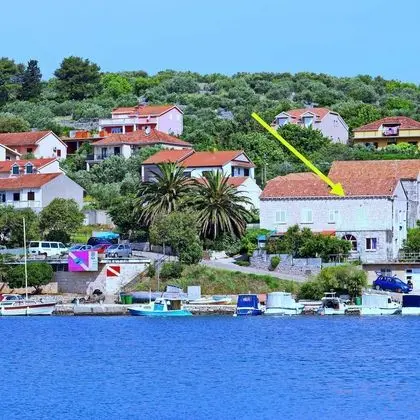 Stüdyo (Studio Apartment with Balcony and Sea)