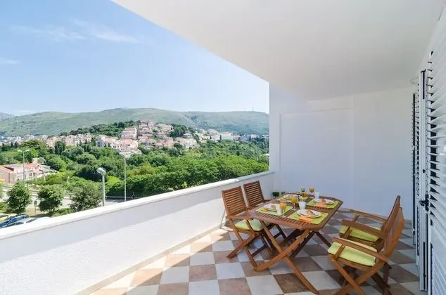 Apart Daire (One Bedroom Apartment with Balcony)