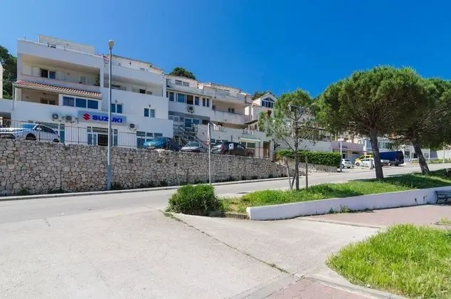 Apart Daire (One Bedroom Apartment with Balcony)