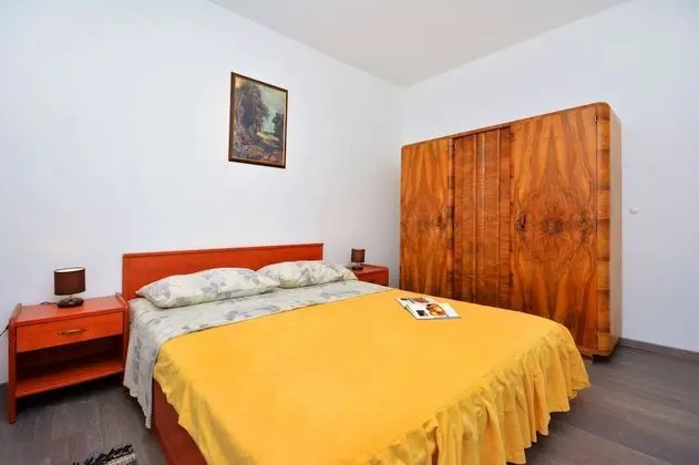 Economy Apart Daire, Park Manzaralı