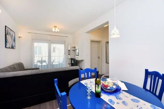 Economy Apart Daire, Park Manzaralı