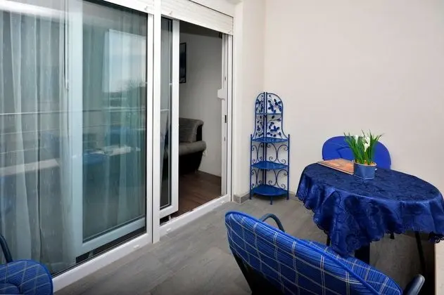 Economy Apart Daire, Park Manzaralı