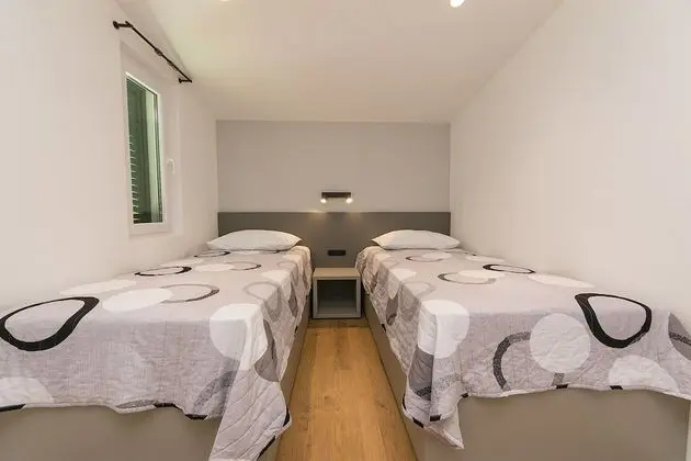 Luxury Apart Daire, Deniz Manzaralı