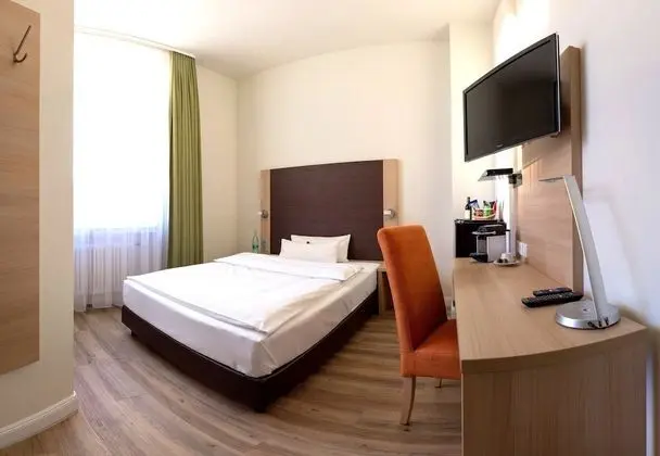 Standard Tek Kişilik Oda, Avlu