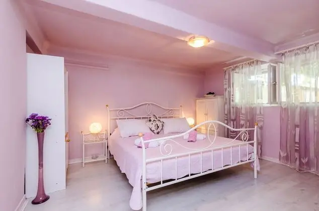 Apart Daire (One Bedroom Apartment with Terrace A2)