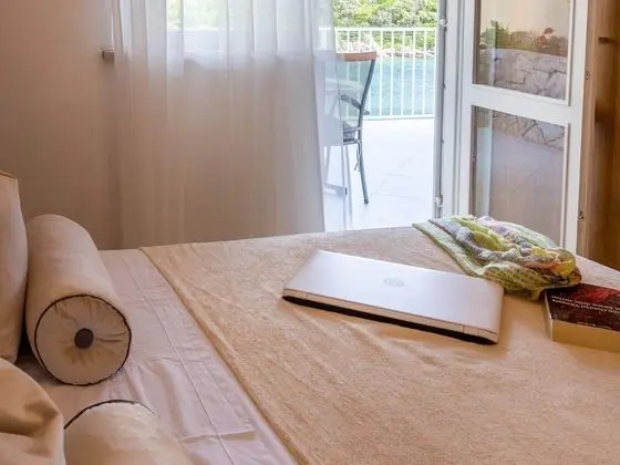 Apart Daire (Two-Bedroom Apartment with Sea View)