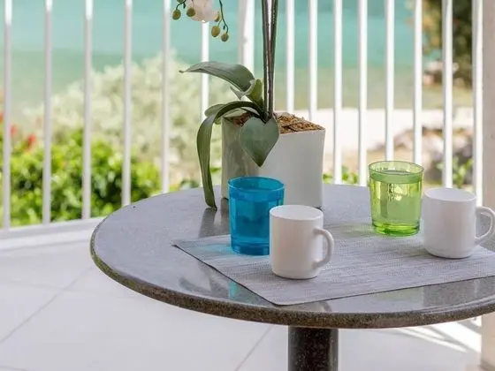 Apart Daire (Two-Bedroom Apartment with Sea View)