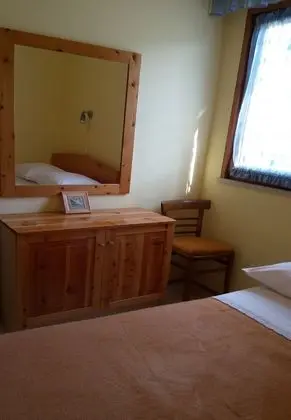 Apart Daire (Two-Bedroom Apartment with Balcony)