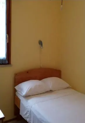 Apart Daire (Two-Bedroom Apartment with Balcony)