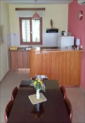 Apart Daire (Two-Bedroom Apartment with Balcony)