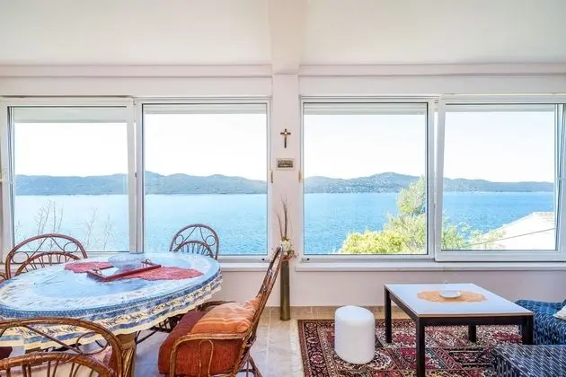 Apart Daire (One Bedroom Apartment with Terrace an)