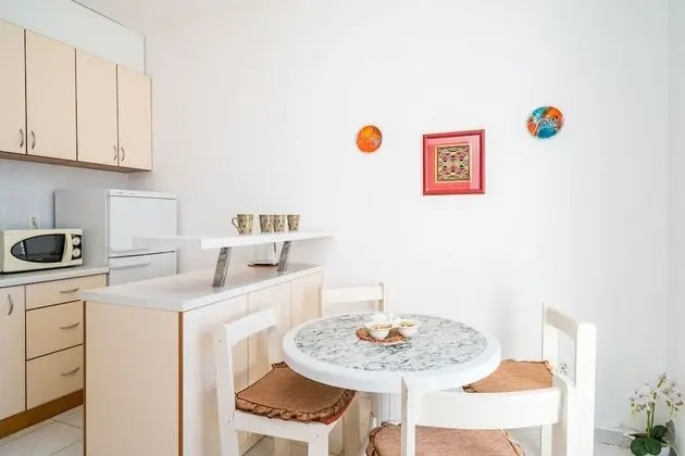 Apart Daire (One Bedroom Apartment with Terrace an)