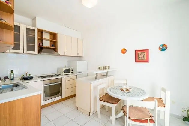 Apart Daire (One Bedroom Apartment with Terrace an)