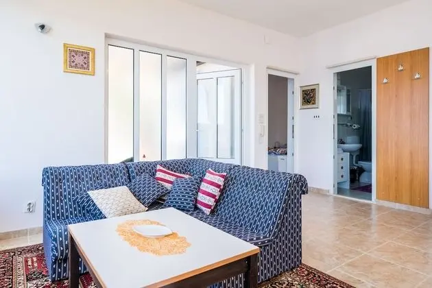 Apart Daire (One Bedroom Apartment with Terrace an)