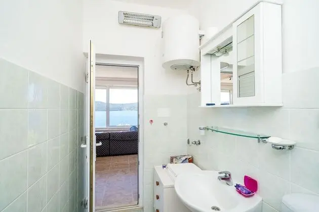 Apart Daire (One Bedroom Apartment with Terrace an)