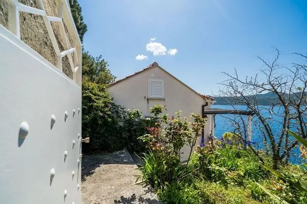 Apart Daire (One Bedroom Apartment with Terrace an)