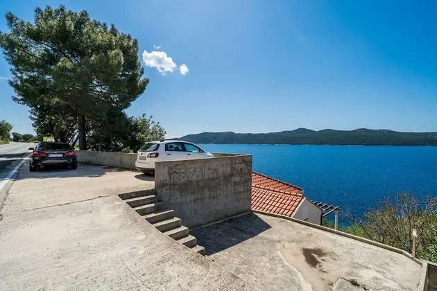 Apart Daire (One Bedroom Apartment with Terrace an)