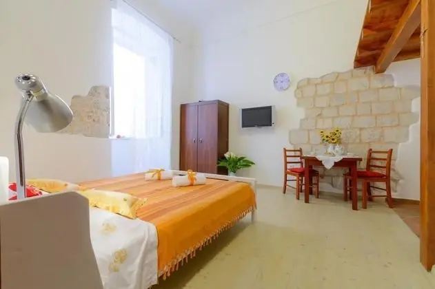 Stüdyo (Studio apartment)