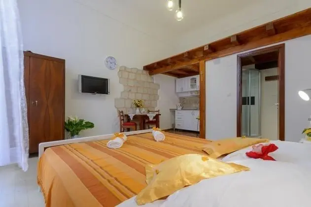 Stüdyo (Studio apartment)