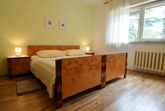 Classic Apart Daire, 2 Yatak Odası, Teras, Avlu