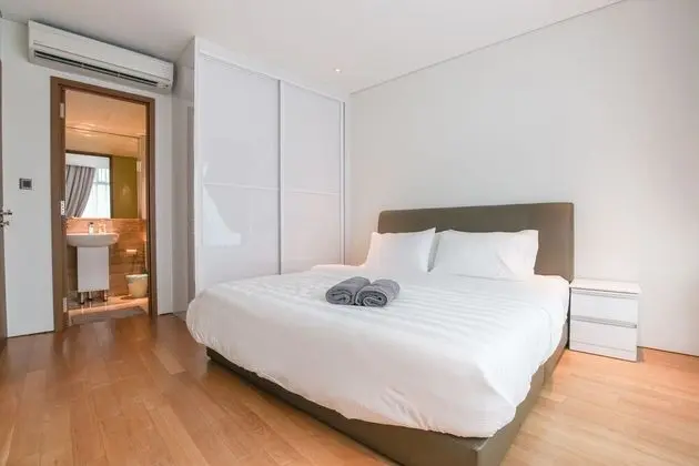 Superior Tek Büyük Yataklı Oda (Shared Apartment)