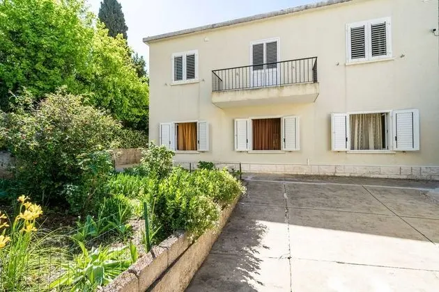 Apart Daire (Two Bedroom Apartment with Terrace)