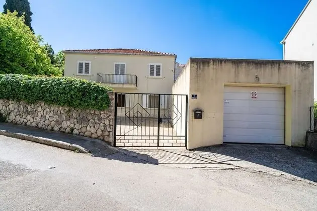 Apart Daire (Two Bedroom Apartment with Terrace)