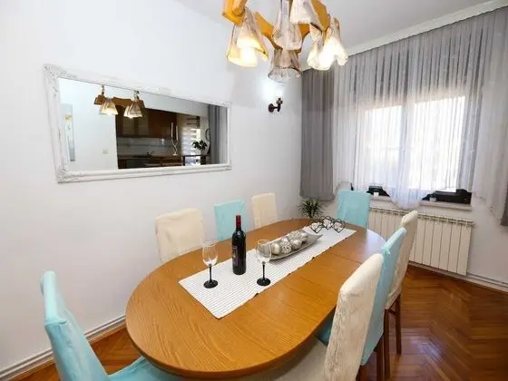 Apart Daire (Three Bedroom Apartment with Terrace )