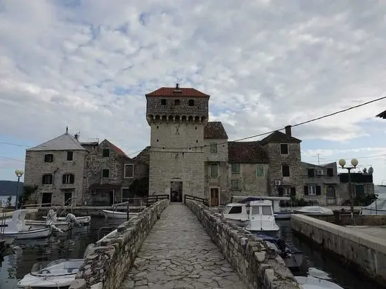 Apart Daire (Three Bedroom Apartment with Terrace )