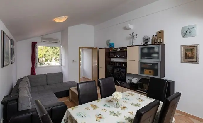 Apart Daire (Two-Bedroom Apartment with Terrace)