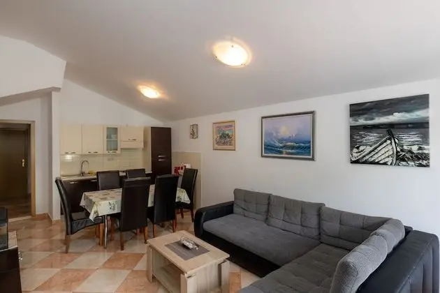Apart Daire (Two-Bedroom Apartment with Terrace)