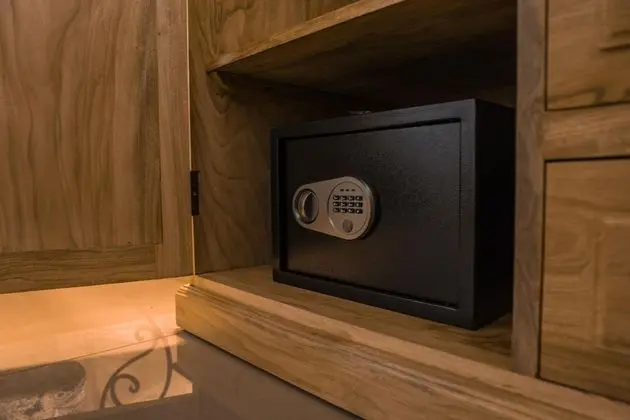 Comfort Tek Büyük Yataklı Oda, Birden Çok Yatak (2nd Floor)