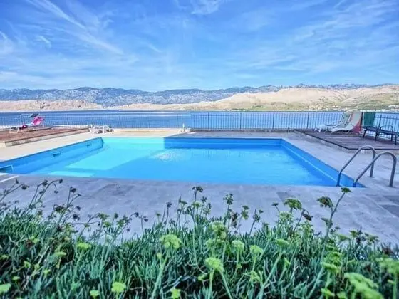 Apart Daire (One Bedroom Apartment with Balcony an)