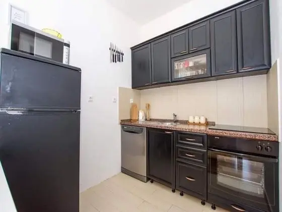 Apart Daire (One Bedroom Apartment with Balcony an)