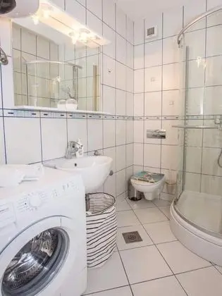 Apart Daire (One Bedroom Apartment with Balcony an)