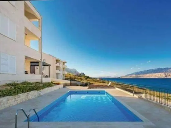 Apart Daire (One Bedroom Apartment with Balcony an)