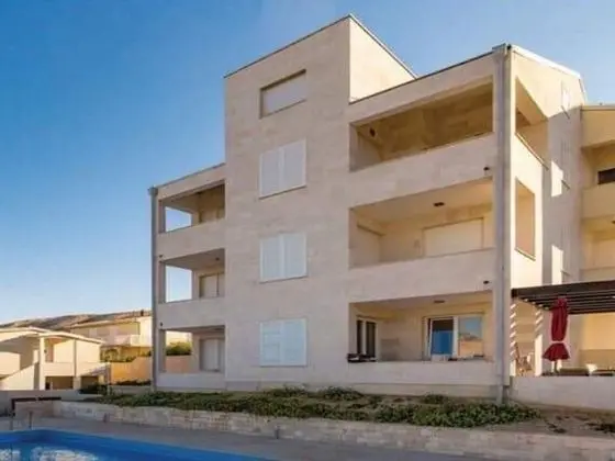 Apart Daire (One Bedroom Apartment with Balcony an)