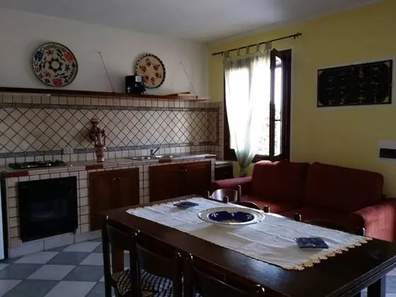 Apart Daire, 1 Yatak Odası, Sigara İçilebilir