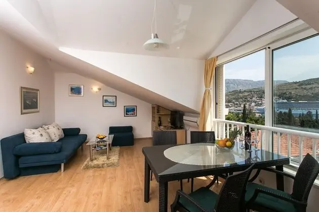 Apart Daire (2 Bedroom Apt with Sea View)