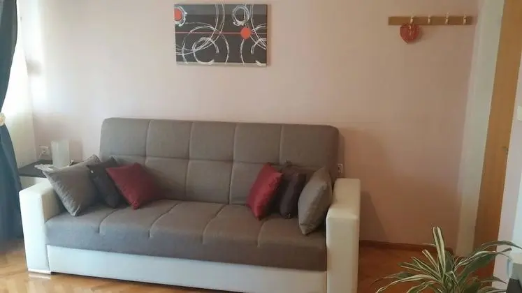 Apart Daire, 1 Çift Kişilik Yatak ve Çekyat