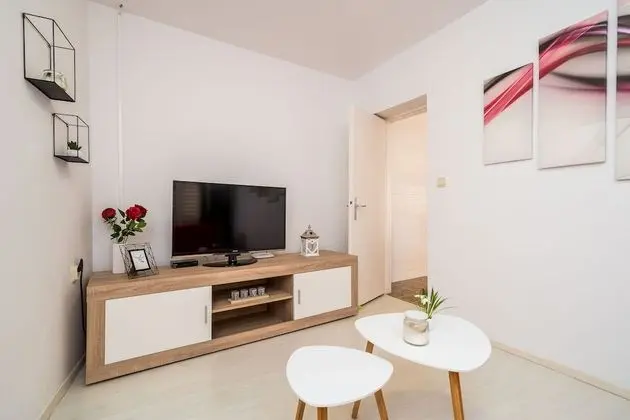 Apart Daire (One-Bedroom Apartment with Terrace)