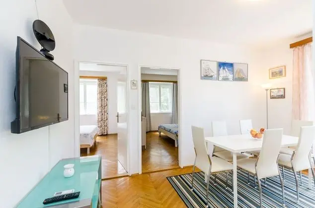 Apart Daire (Two Bedroom Apartment with Balcony)