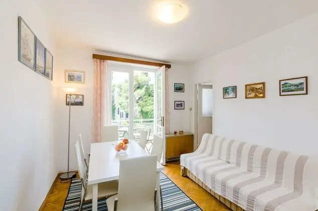 Apart Daire (Two Bedroom Apartment with Balcony)