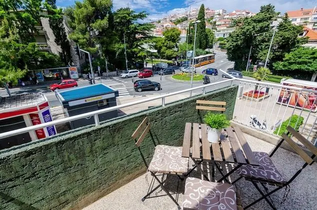 Apart Daire (Two Bedroom Apartment with Balcony)